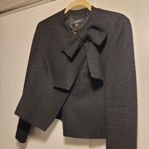 Nine west black crop jacket with gold fleck and bow detail.   Sz 8